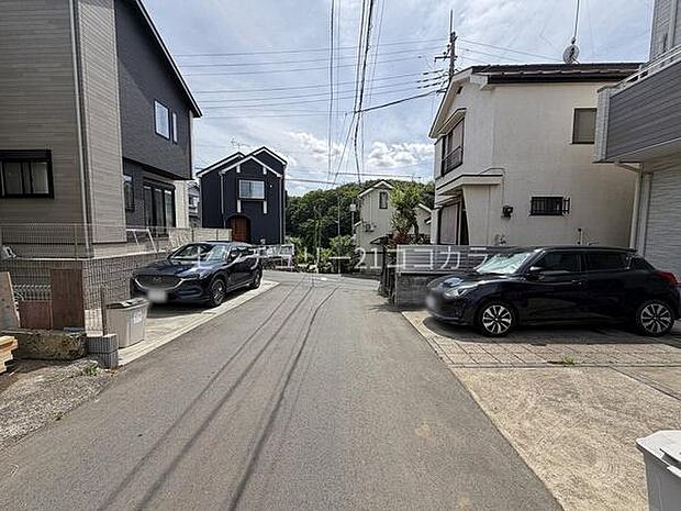 前面道路を含む現地写真