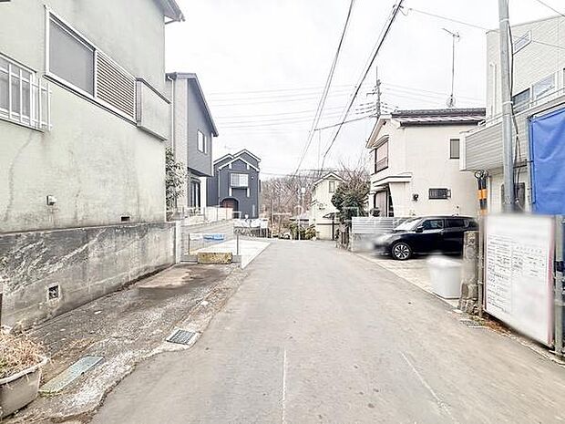 前面道路を含む現地写真