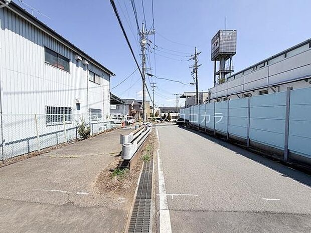 前面道路を含む現地写真