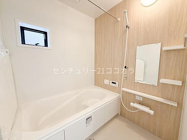 マルチステップ仕様のバスタブ