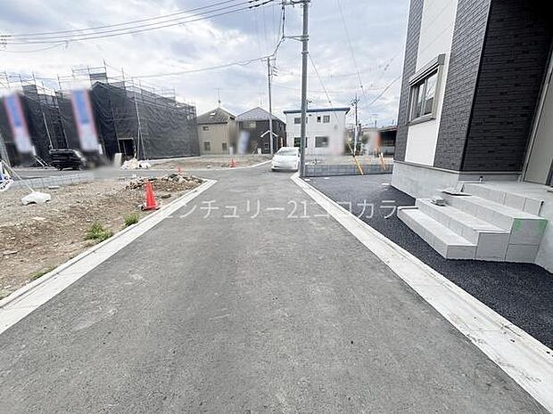 前面道路を含む現地写真
