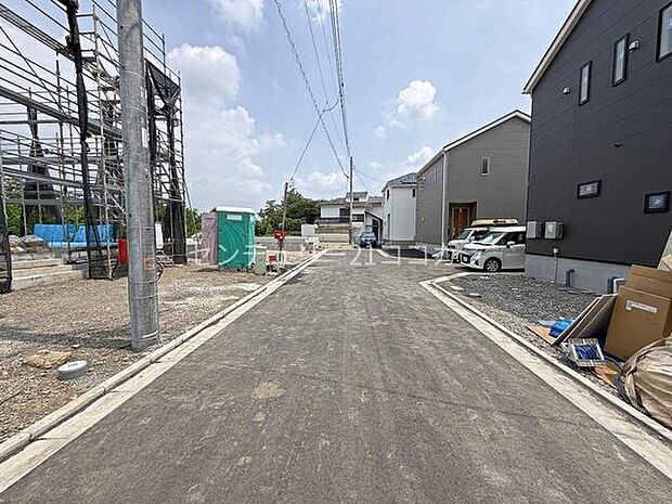 前面道路を含む現地写真