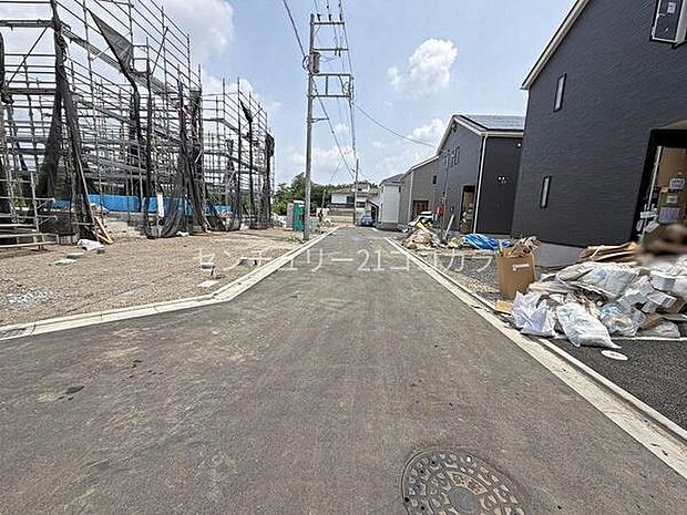 前面道路を含む現地写真
