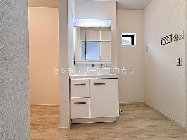 3面鏡シャンプードレッサー
