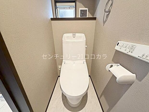 ウォシュレット機能付トイレ