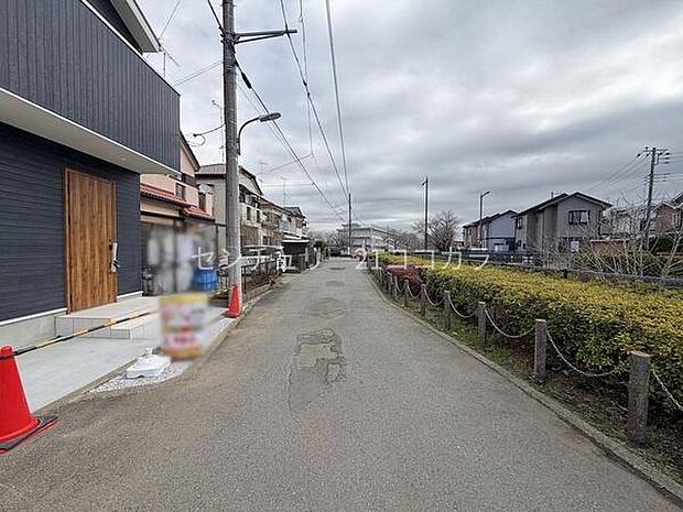 前面道路を含む現地写真