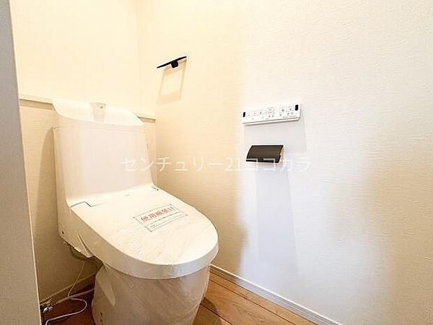 ウォシュレット機能付トイレ