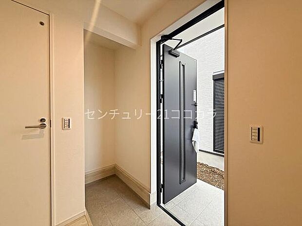 玄関、土間収納