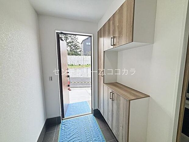 玄関、シューズボックス