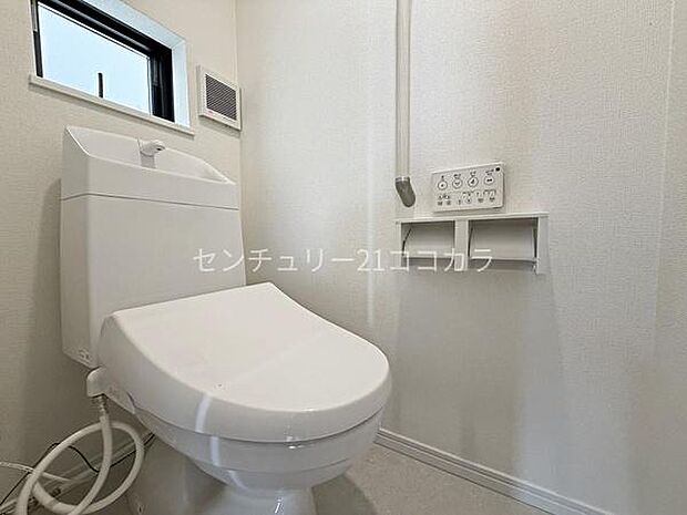 ウォシュレット機能付トイレ
