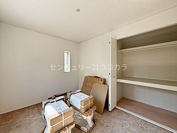 リビングとなりの和室6帖