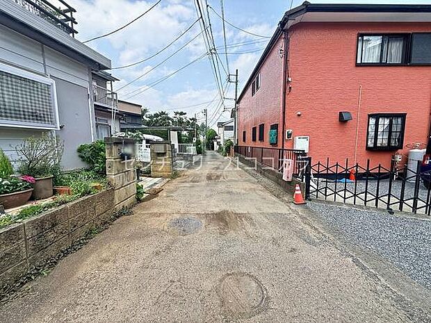 前面道路を含む現地写真