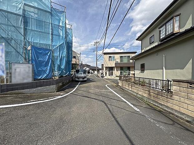 前面道路を含む現地写真