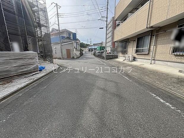 前面道路を含む現地写真