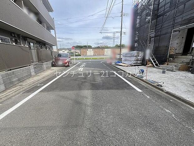 前面道路を含む現地写真