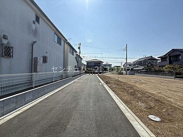 前面道路を含む現地写真