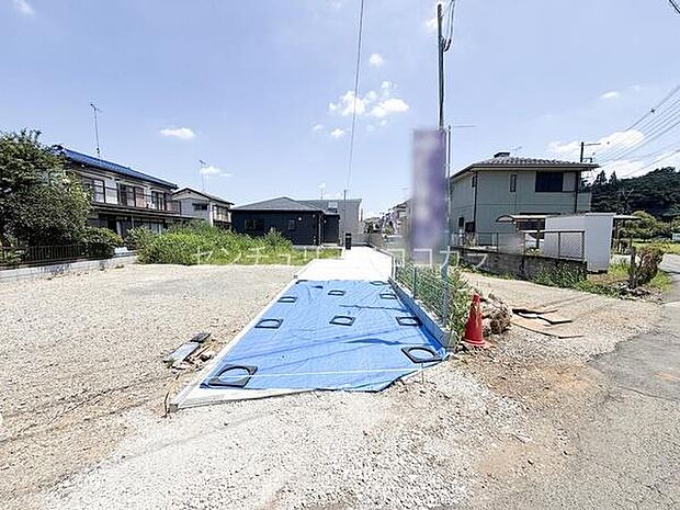 敷地延長部分、カースペース2台分