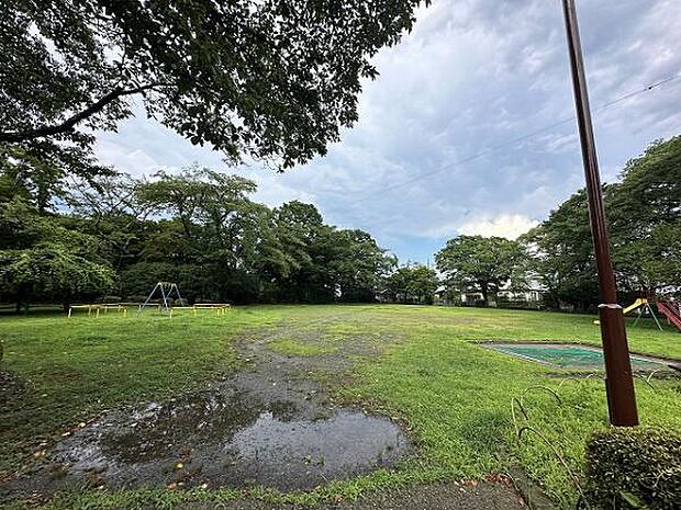 高尾台西公園まで550m