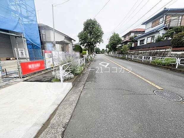 前面道路を含む現地写真