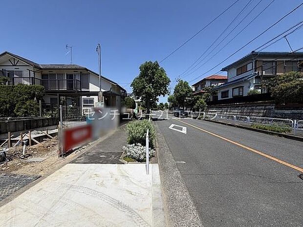 前面道路を含む現地写真