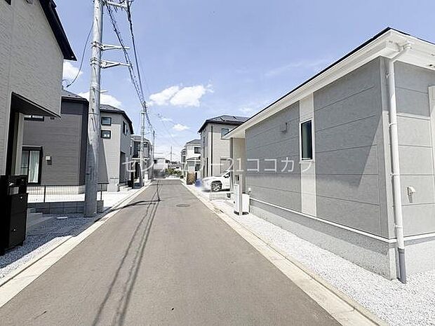 前面道路を含む現地写真