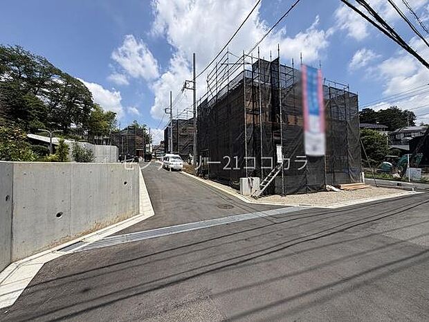 前面道路を含む現地写真