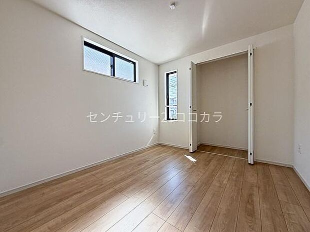 2階洋室5帖