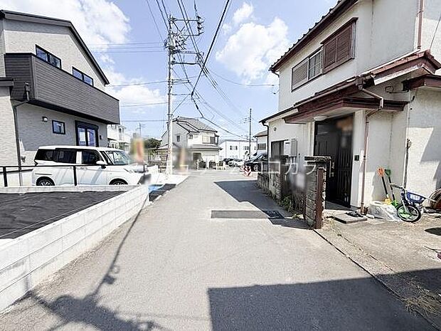 前面道路を含む現地写真