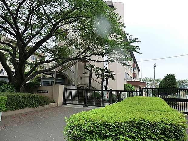 八王子市立東浅川小学校まで950m
