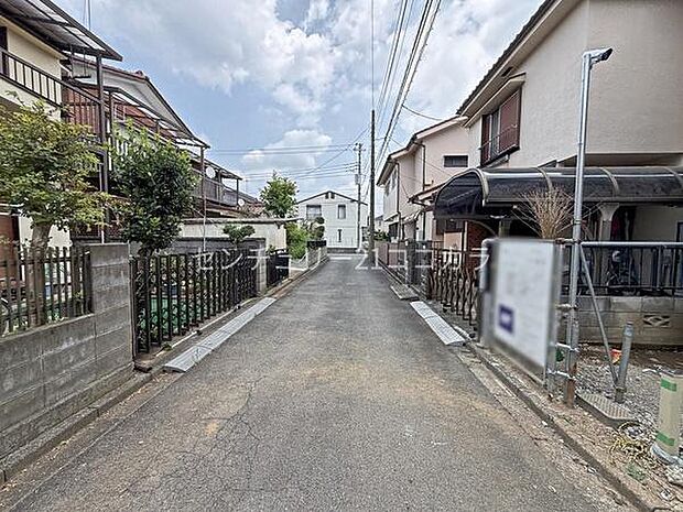 前面道路を含む現地写真