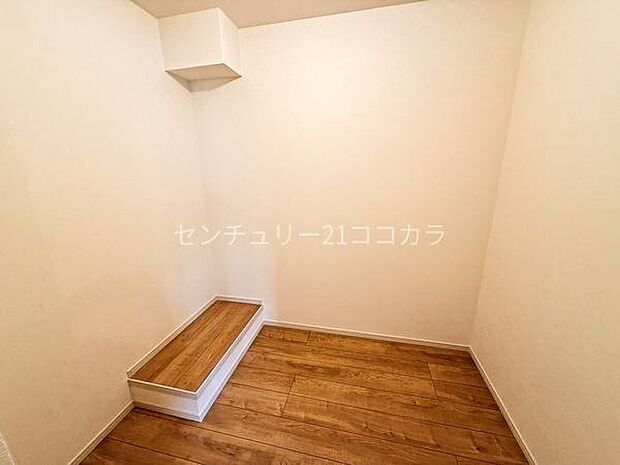 2階洋室10帖 ウォークインクローゼット