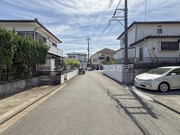 前面道路を含む現地写真