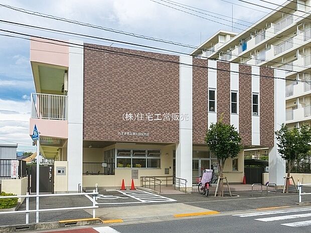 津久田保育園まで656m