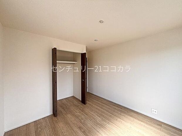 2階洋室6.12帖