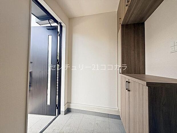 玄関、シューズボックス