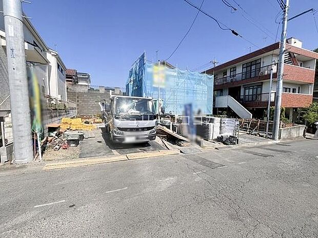 日野市大阪上の新築一戸建て・全3棟　外観