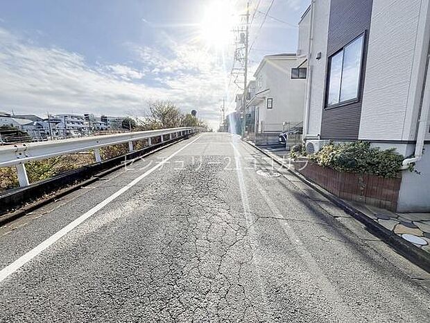 前面道路含む現地写真