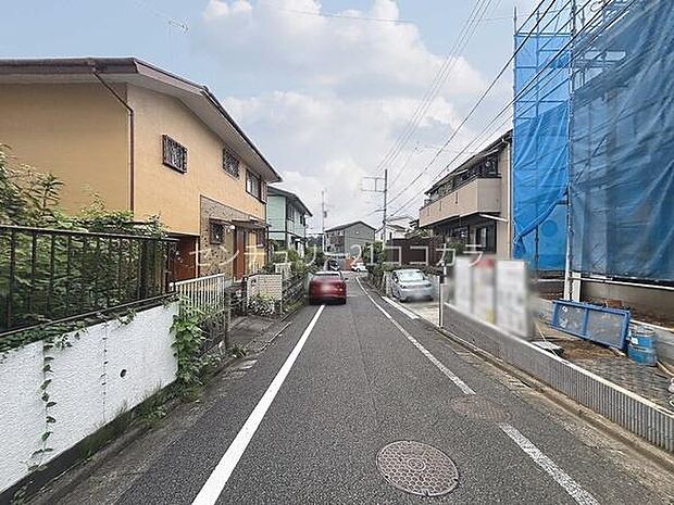 前面道路を含む現地写真
