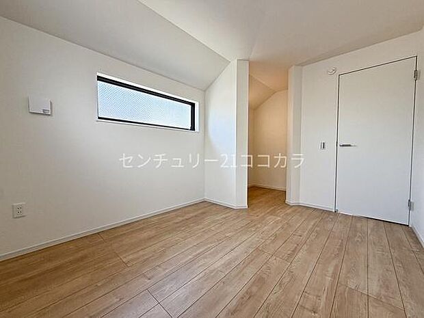 2階洋室6.7帖