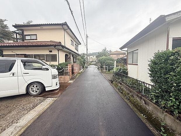 前面道路を含む現地写真