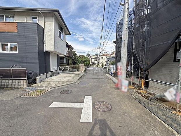 前面道路を含む現地写真