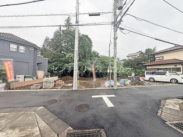 前面道路を含む現地写真