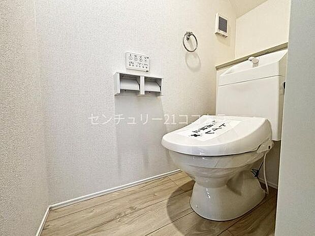 ウォシュレット機能付トイレ