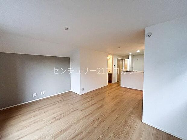 2階LDK18帖
