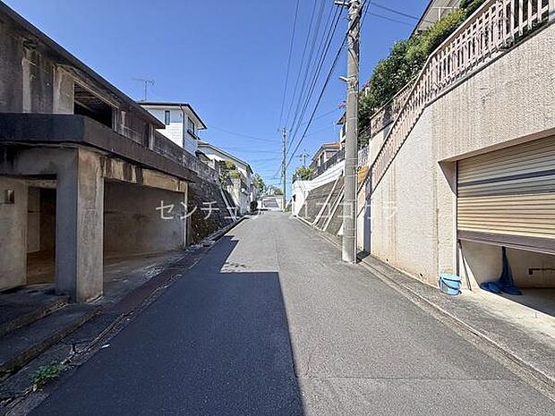 前面道路を含む現地写真