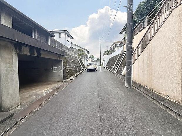 前面道路を含む現地写真