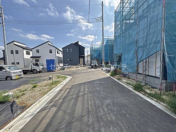 前面道路を含む現地写真
