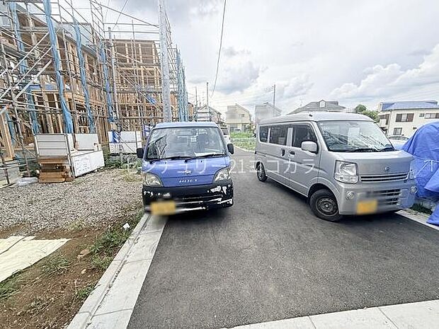 前面道路を含む現地写真