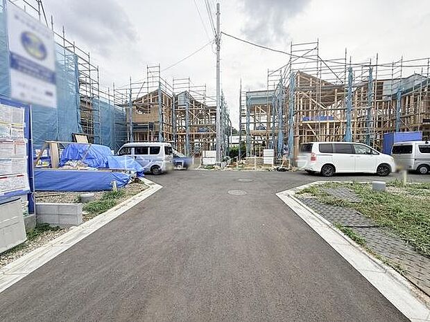 前面道路を含む現地写真