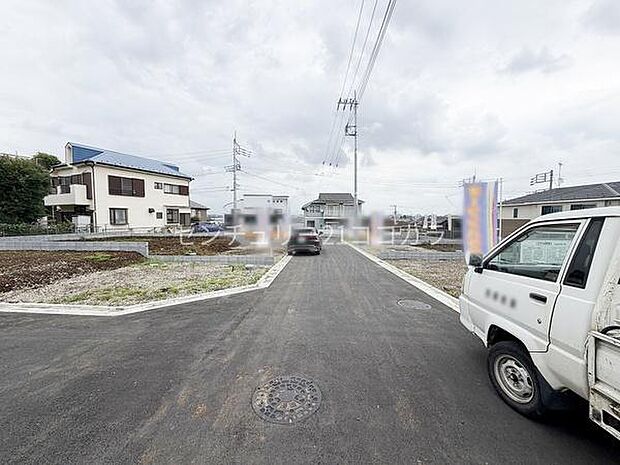 前面道路を含む現地写真
